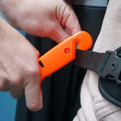 Belt cutter